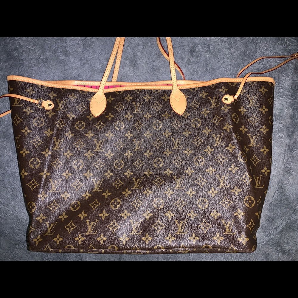 100% Authentic Louis Vuitton Neverfull. Like New